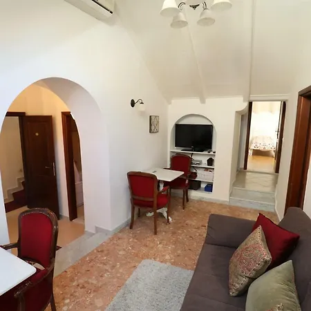 Antunini Ii Apartment